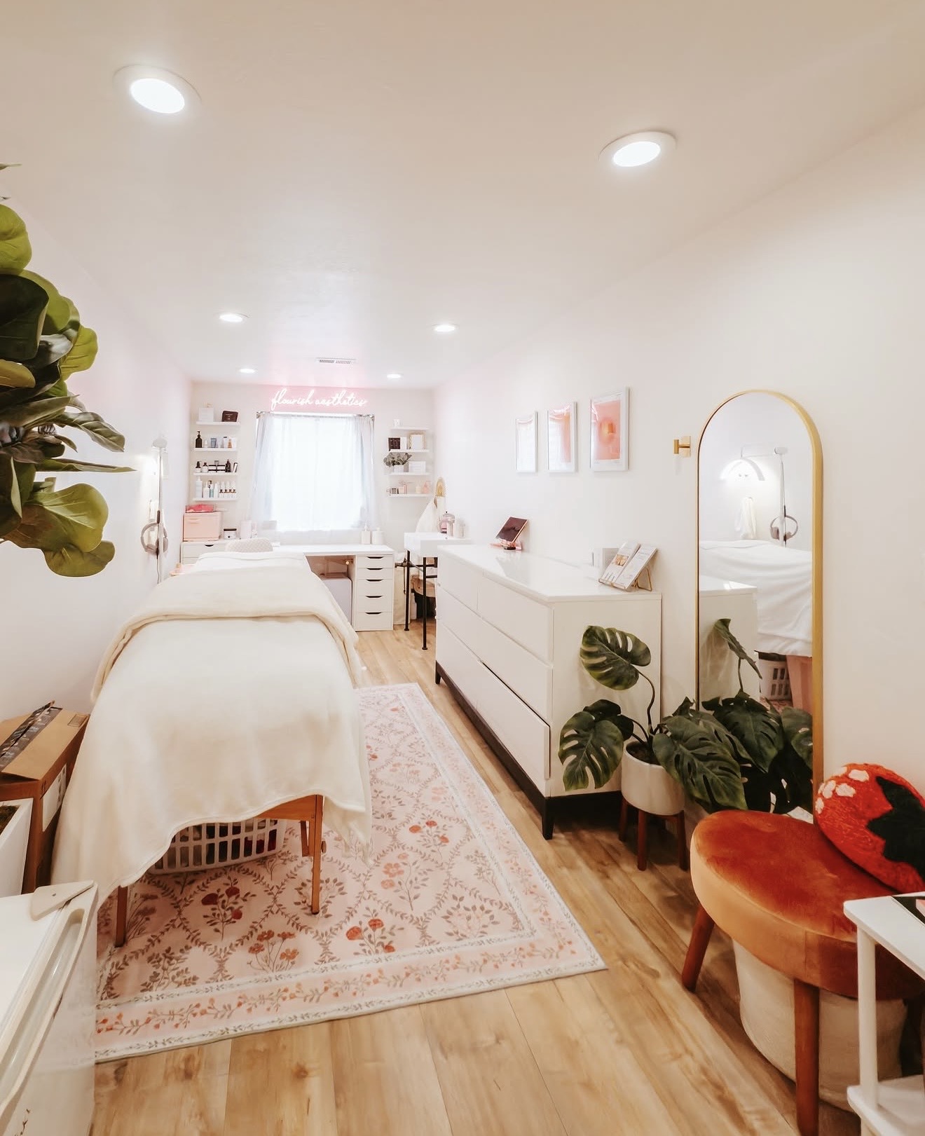 Suite Interior